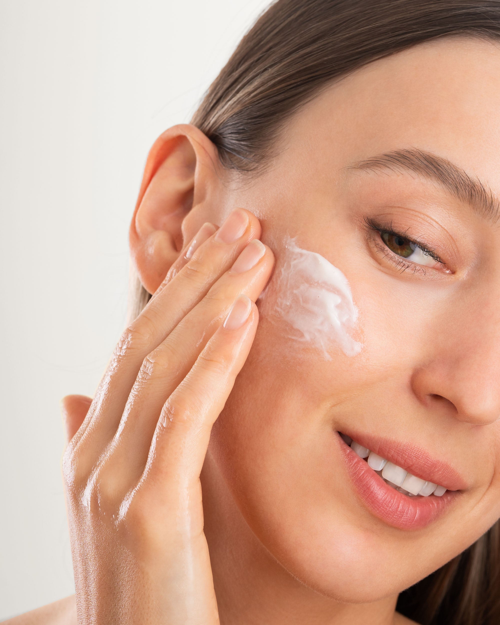 How to Get Glowing Skin: A 7-Day At-Home Guide to Natural Radiance hero image